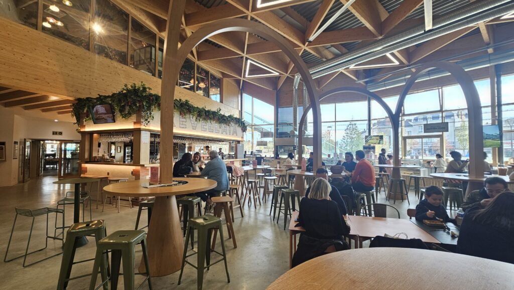 Revitalisation du cœur de ville à Laval : une halle gourmande comme locomotive urbaine